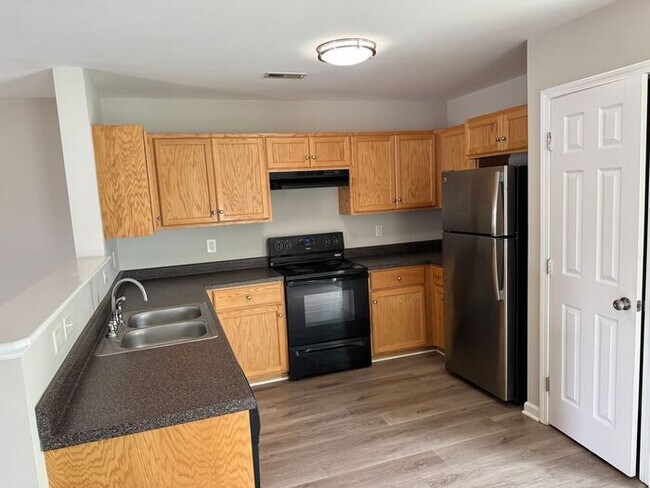 Photo - Nice townhouse duplex in convenient Kannap...