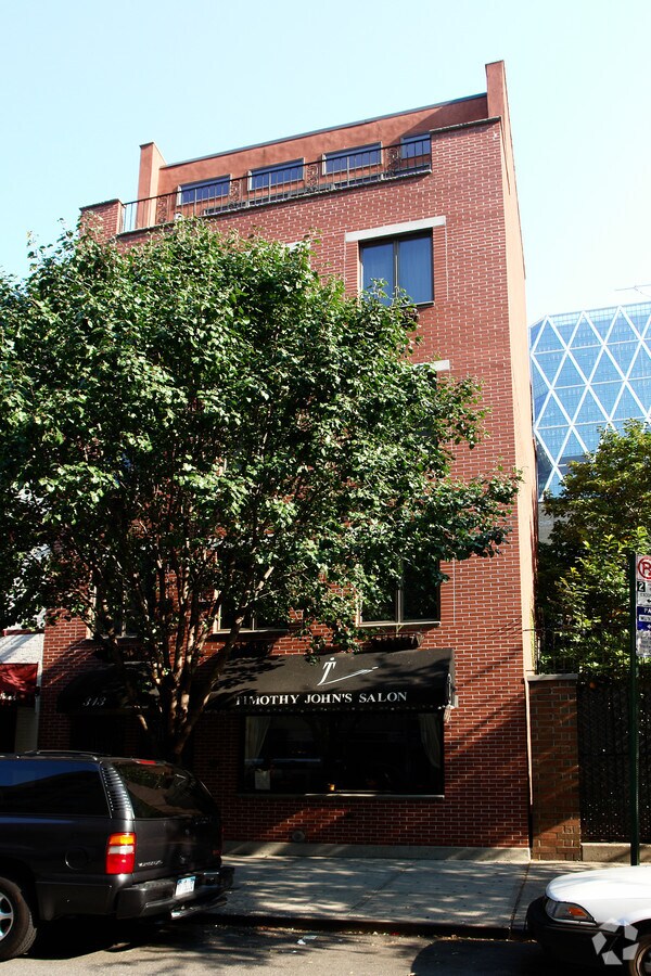 Photo - 313 W 53rd St