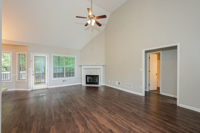 Photo - 128 Alexander Dr