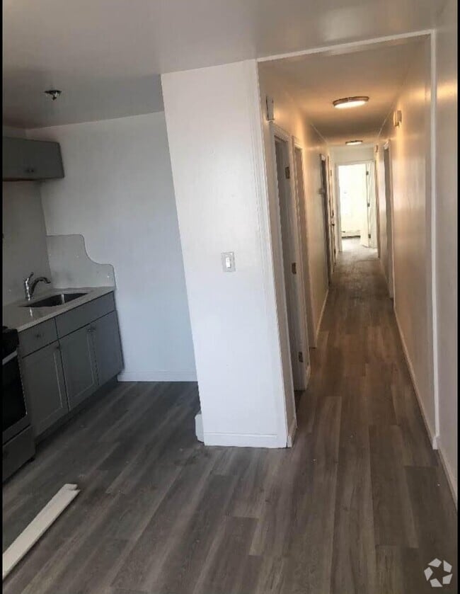 Building Photo - 116 Falcon St Unit 1 Rental