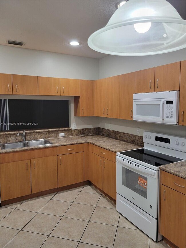 Photo - 2573 SW 82nd Ave