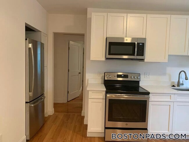 Photo - 23 Moraine St