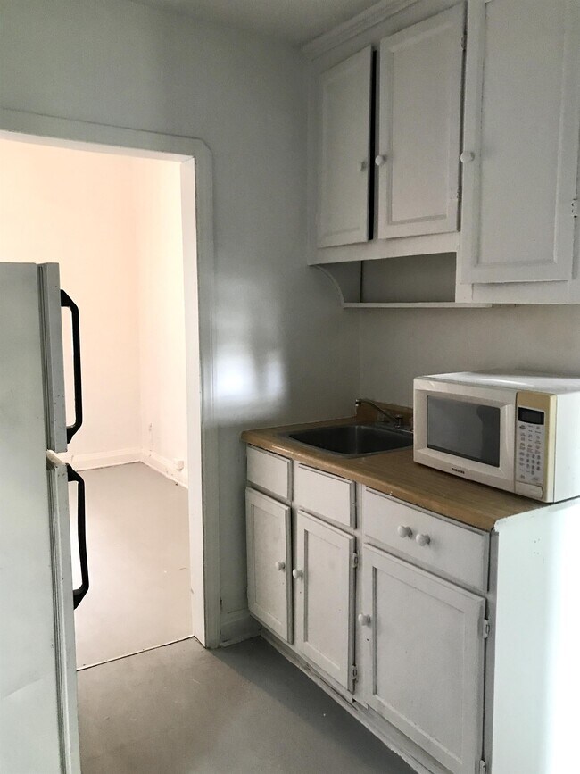 Photo - 340 Alfred Ave Unit 1