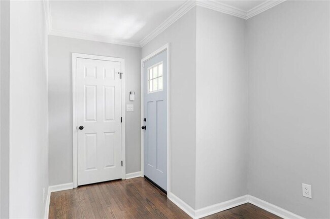 Photo - 190 Childs Dr NW