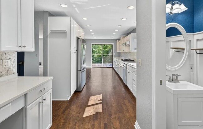 Photo - 7450 SW 17th Dr