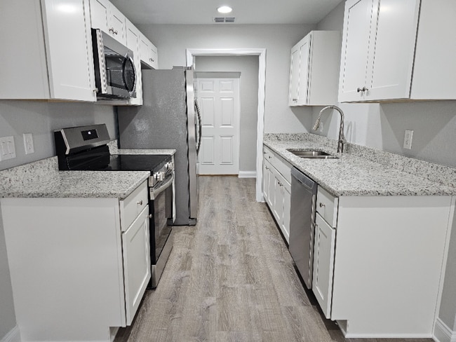 311 Ave Y NE Unit 311 Avenue Y NE Unit B