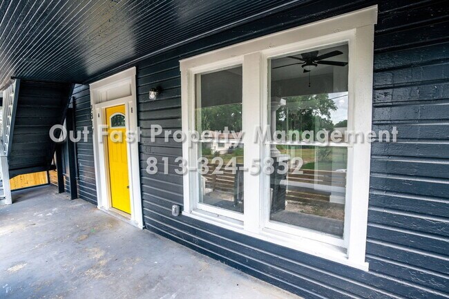 Photo - 2817 N Taliaferro Ave Unit 2