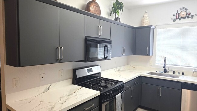 Photo - 3 Bedroom Furnished Condo in Spanish Palms Unit 2184 - 37