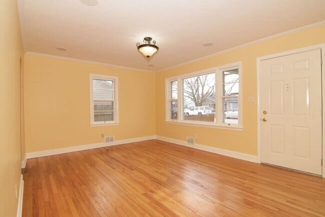 Photo - Sweet 3 Bedroom Home Close to Speedway