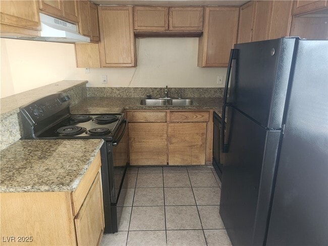 Building Photo - 3437 E Cheyenne Ave Unit A Rental
