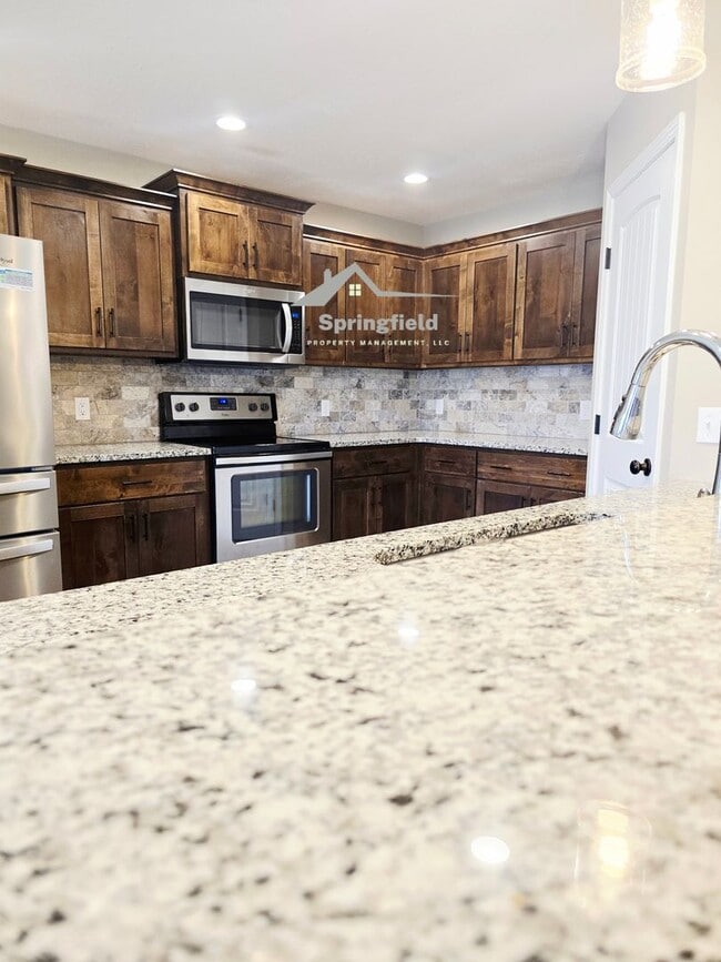 Photo - Republic -Newer w/ 3 Car Garage - Close To Republic High School