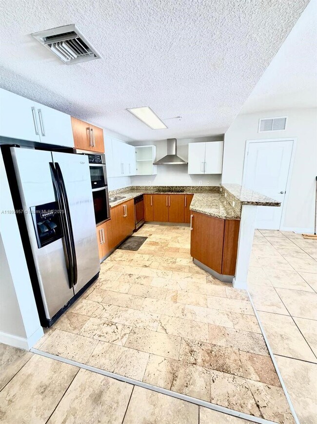 Photo - 170 SE 14th St Unit 3008