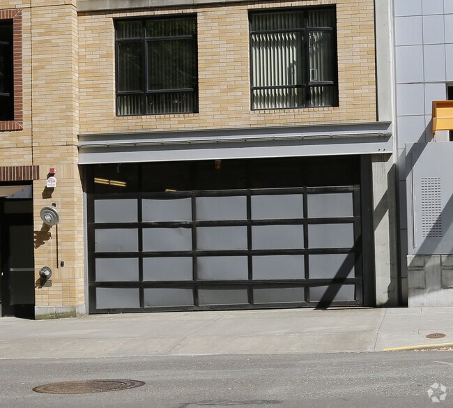 Photo - Saint Francis Apartments