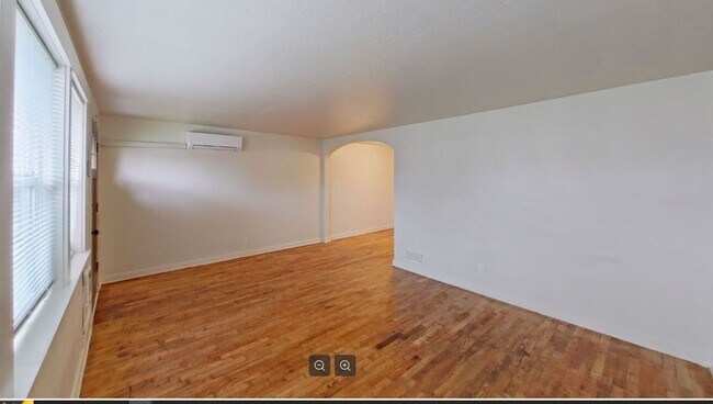 Photo - Glacier Tri-Plex Unit 490 East 14th Ave