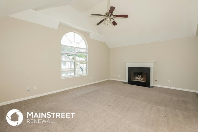 Photo - 6633 Shaffers Way