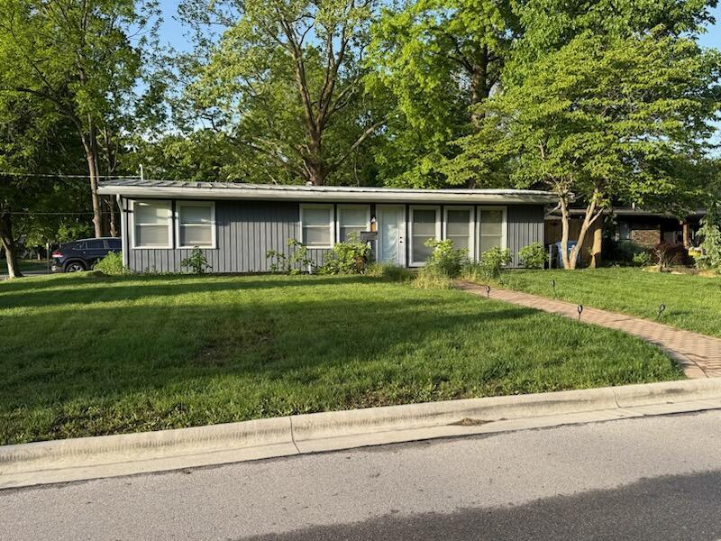 Photo - 153 Cornell Ct