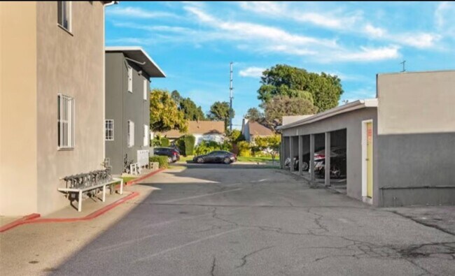 Photo - Lovely 2 Bedroom & 1 Bathroom