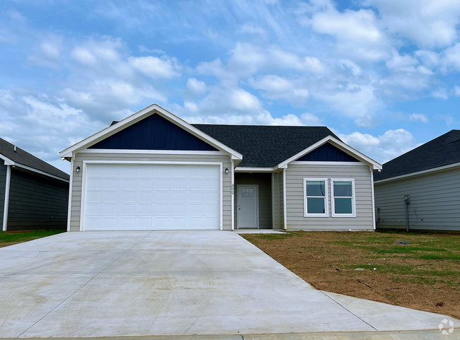Building Photo - Beautiful 3/2 home in convenient location