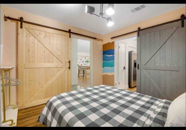 Photo - 3107 Cherry Creek Dr