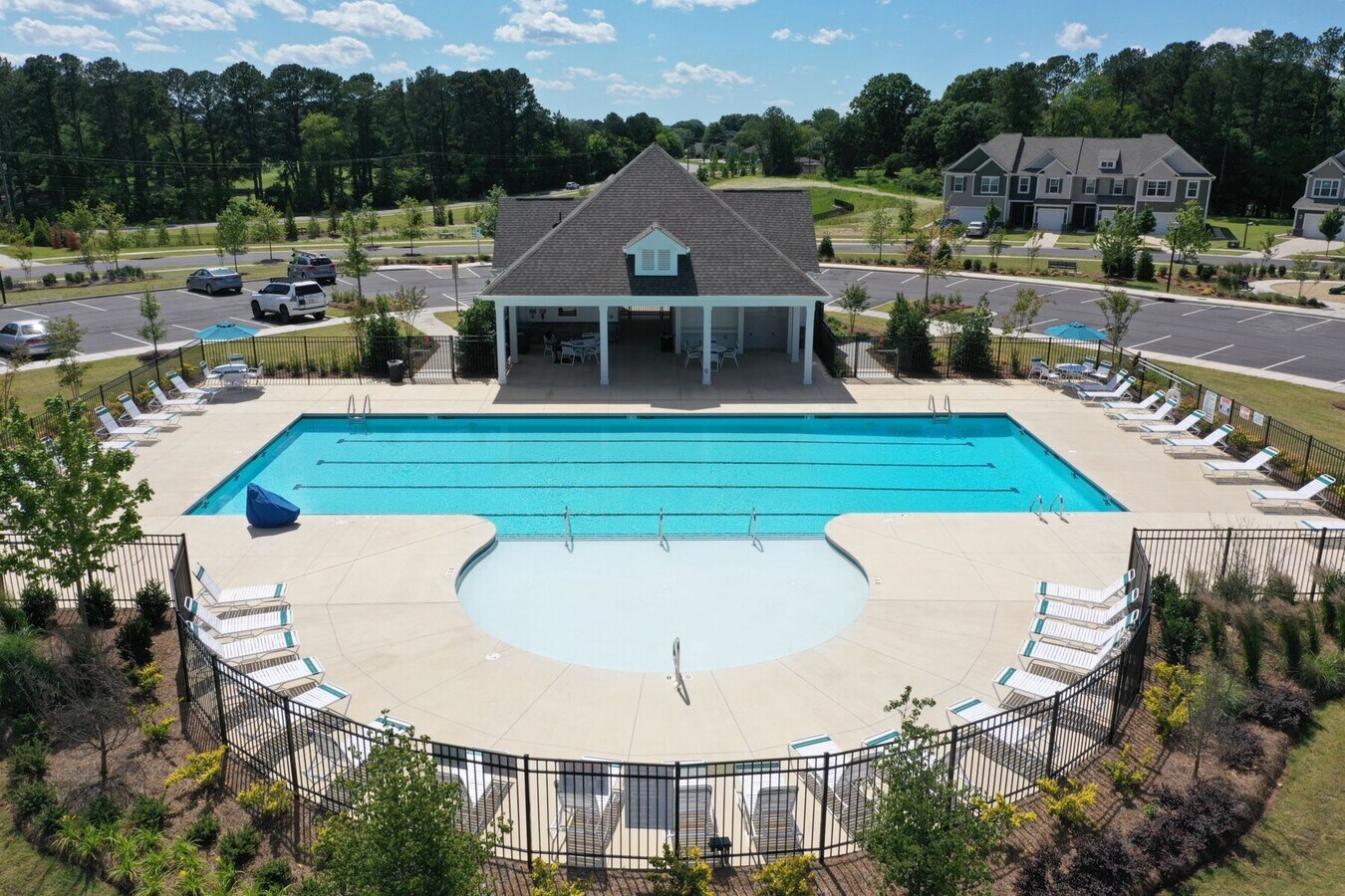 Photo - 779 Earhart St