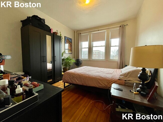 Photo - 1626 Commonwealth Ave