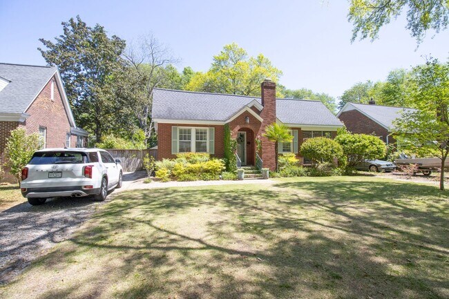 Photo - Charming updated 3 bed/2 bath brick bungal...