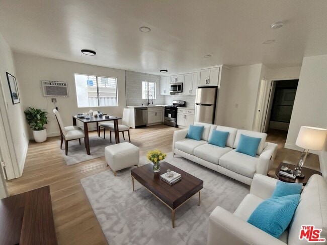 Photo - 5440 Carlton Way Unit 105