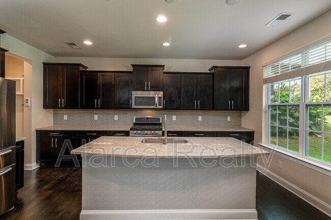 Photo - 127 Blossom Ridge Dr