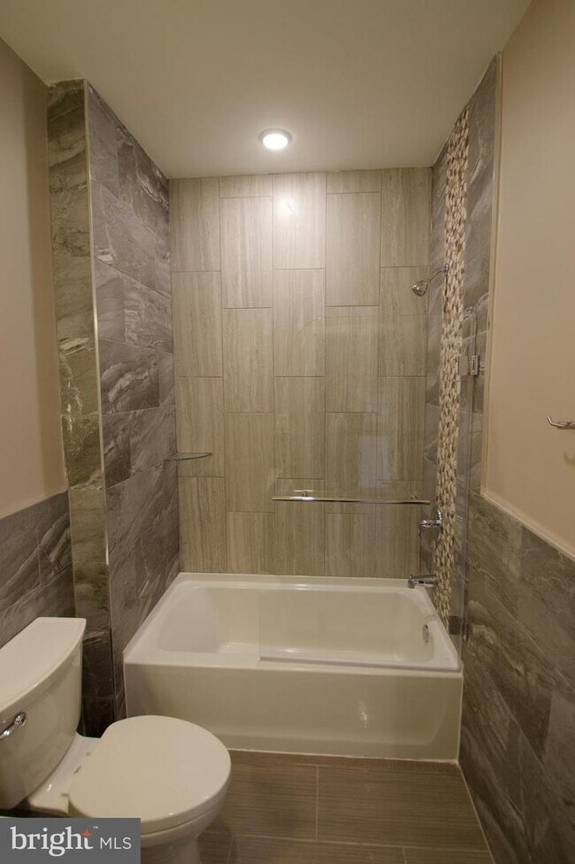 Photo - 1422 Callowhill St Unit U506