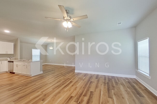 Photo - 22857 Monterey Ave