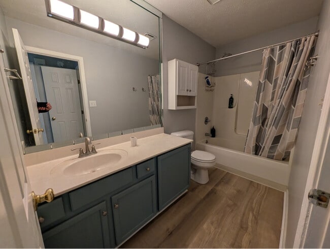 Photo - 3624 Beechwood Cir