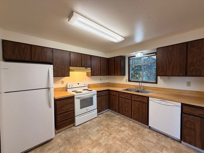 Photo - vanj01 Unit 131