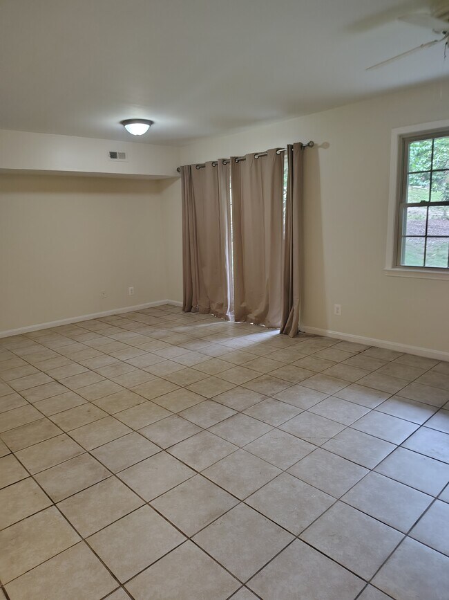 Photo - 5956 Westchester Park Dr