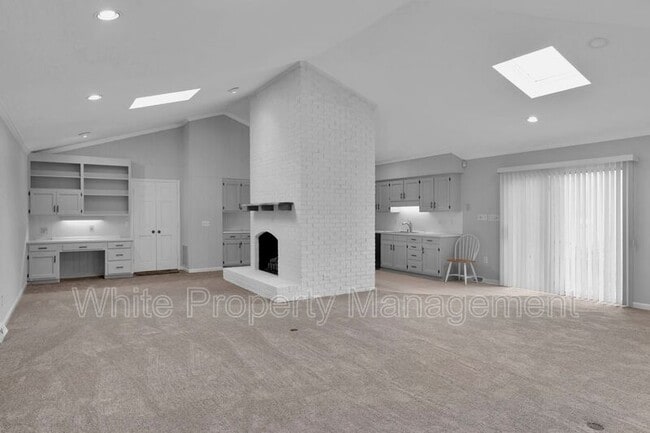 Photo - 1116 Reverdy Ln