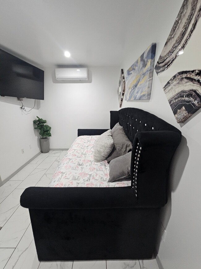 Building Photo - 124 E 135th St