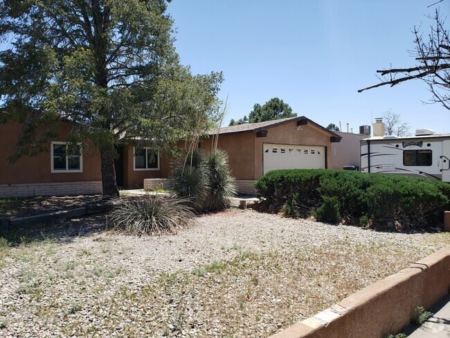 Building Photo - 5312 Calle Nuestra NW Rental