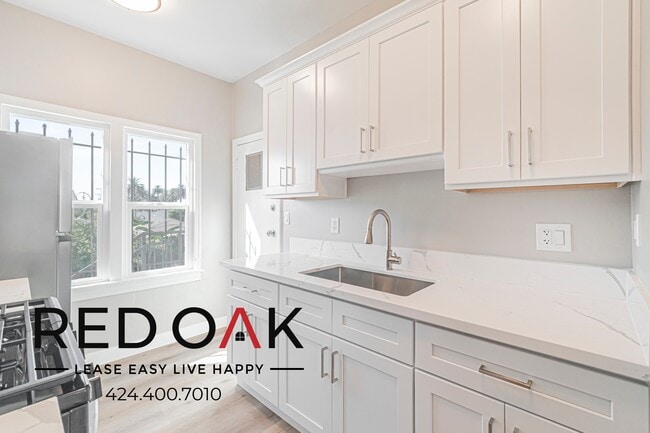 Photo - 1623 W 39th Pl Unit 4