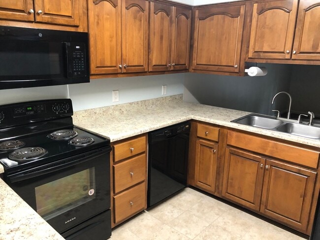 Photo - Renovated Duplex in Auburn!