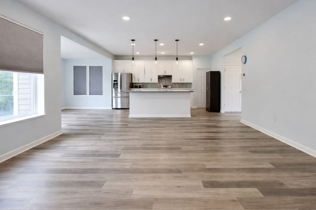 Photo - 403 McCormick Rd