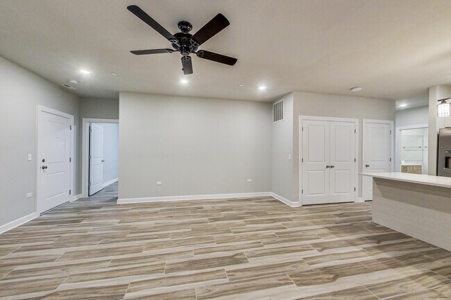 Photo - 6135 S Kimbark Ave Unit 202