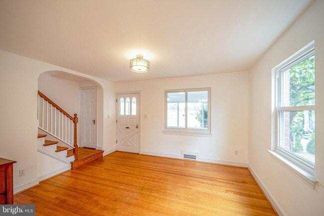 Photo - 2314 Washington Blvd