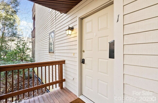 Building Photo - Charming furnished ground level Mountain C... Unit 1 Rental