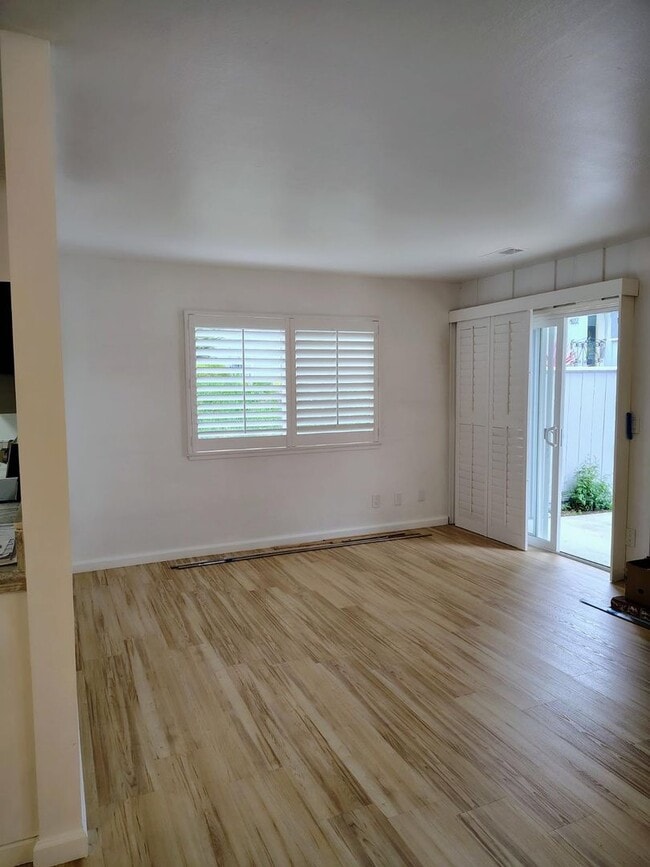 Photo - 1492 Dolphin Dr