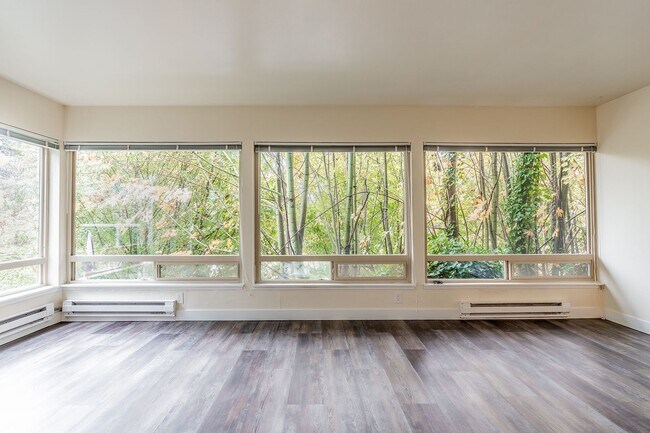 Photo - Fairway Apartments