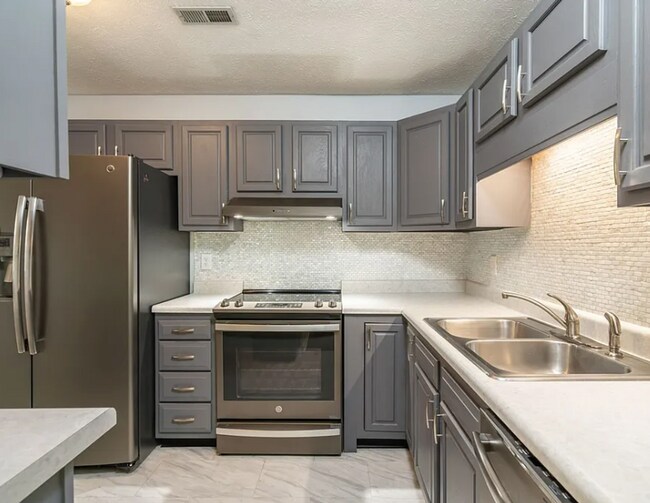 Photo - 3 Bedroom Home in North Knoxville | Fenced Yard | 1-Car Garage | Available Now