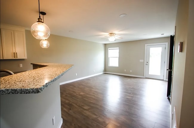 Photo - 3811 McBroom Chapel Rd Unit B