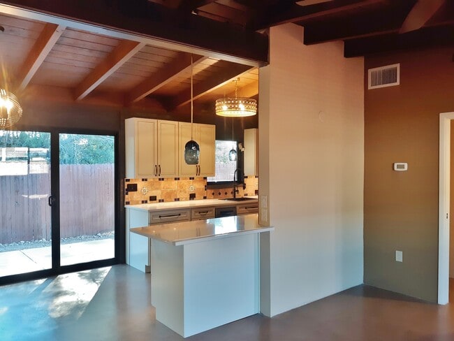 Photo - 422 N Olsen Ave