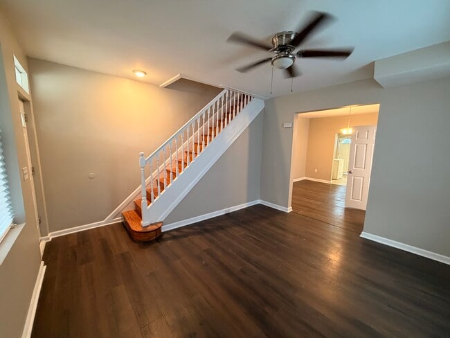 Photo - 4924 Chalgrove Ave