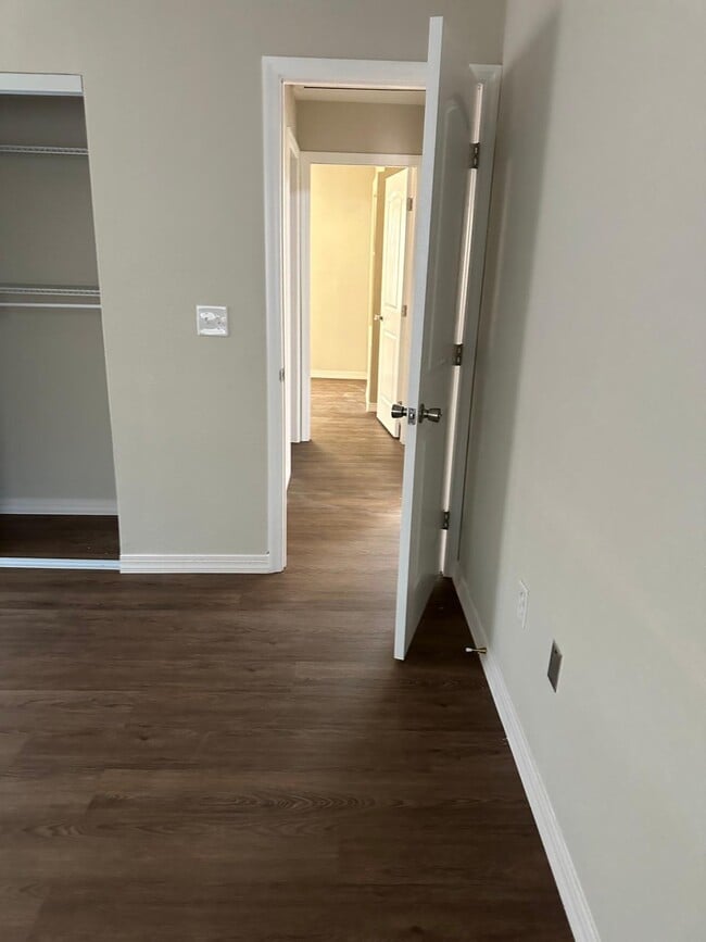 Photo - 825 Booker Ave