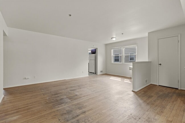 Photo - 4711 Norwich Rd